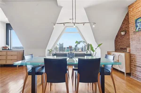 $549,900 | 229 Grandview Avenue, Unit 3, Pittsburgh, PA 15211