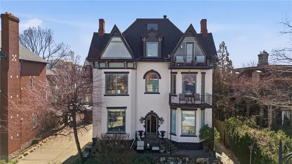 $549,900 | 229 Grandview Avenue, Unit 3, Pittsburgh, PA 15211