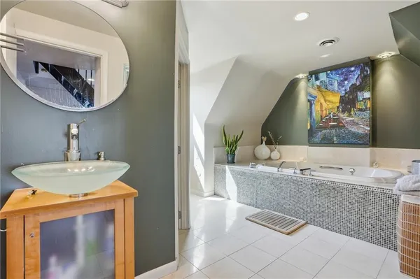 $549,900 | 229 Grandview Avenue, Unit 3, Pittsburgh, PA 15211