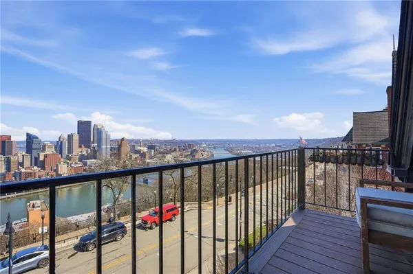 $549,900 | 229 Grandview Avenue, Unit 3, Pittsburgh, PA 15211