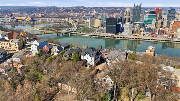 $549,900 | 229 Grandview Avenue, Unit 3, Pittsburgh, PA 15211