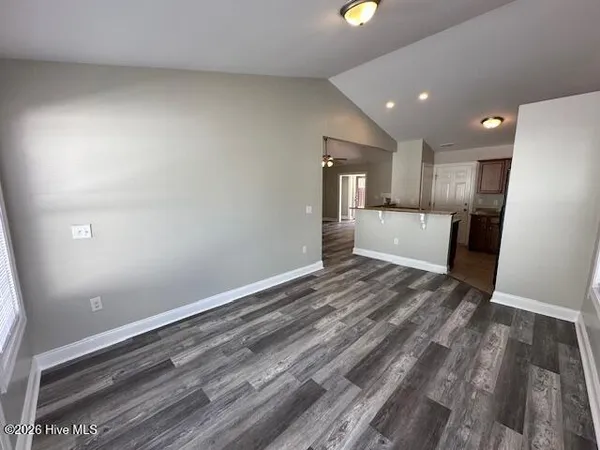 $1,650 | 305 Falcon Bridge Drive, New Bern, NC 28560