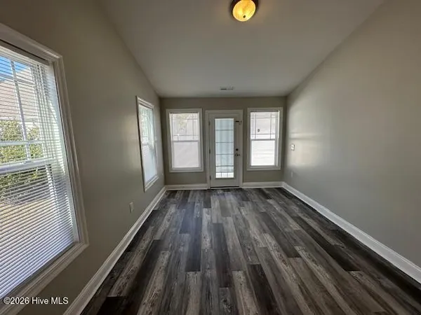 $1,650 | 305 Falcon Bridge Drive, New Bern, NC 28560