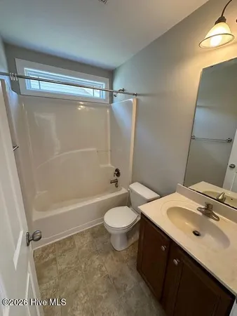 $1,650 | 305 Falcon Bridge Drive, New Bern, NC 28560