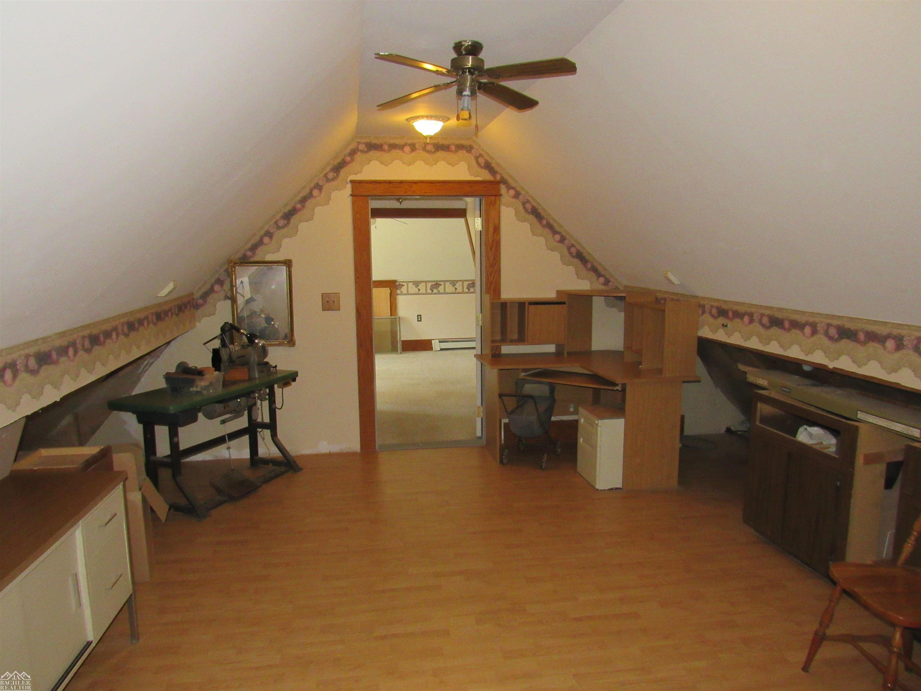 9910 North River Road Algonac, MI 48001 - Photo 23 of 48 50223938-a5f04d71-281d-42cf-a35a-a41c1043a54d.JPG