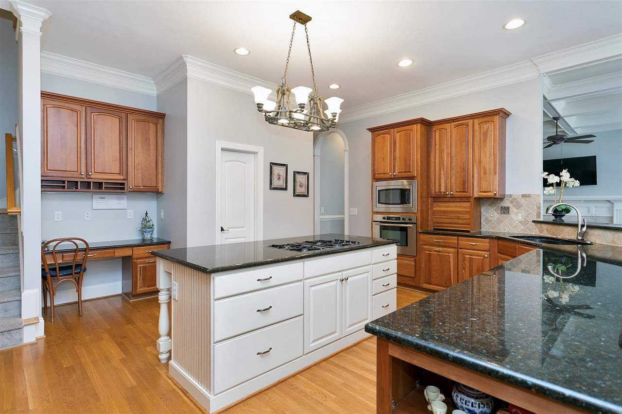 2521 Hunters Meadow Lane Raleigh, NC 27606 - Photo 14 of 30 Photo 14