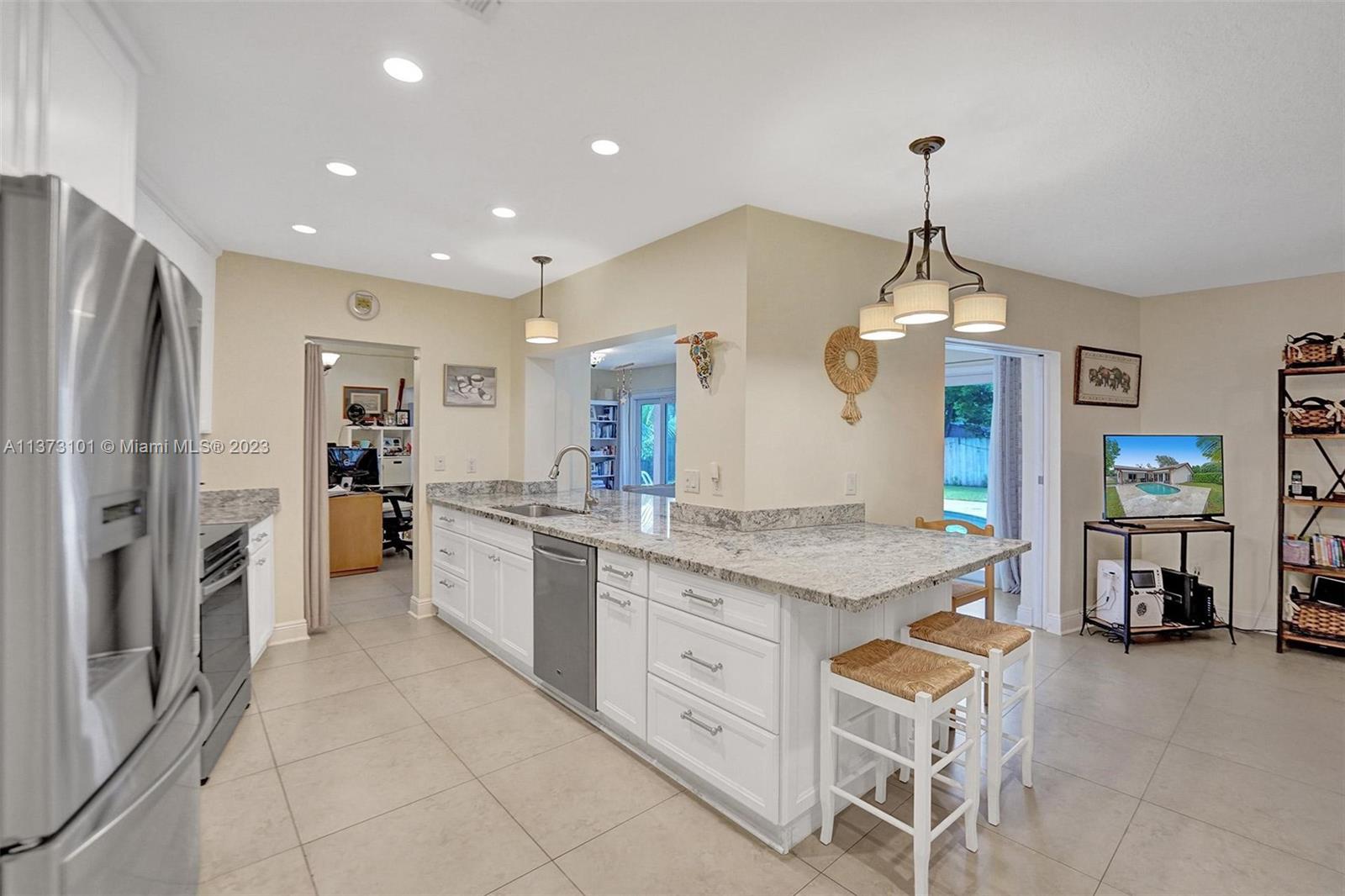 207 Northwest 11th Avenue Boca Raton, FL 33486 - Photo 8 of 25