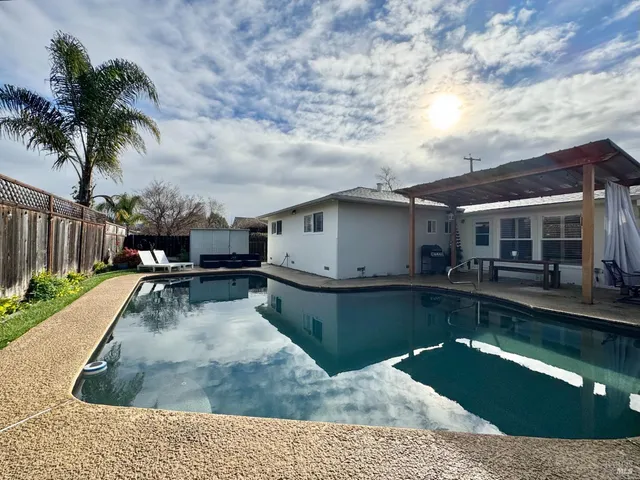 $805,000 | 3538 Baxter Avenue, Napa, CA 94558