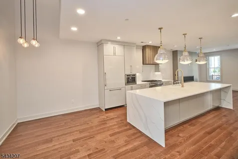 $1,595,000 | 37 Ferry Street, Lambertville, NJ 08530