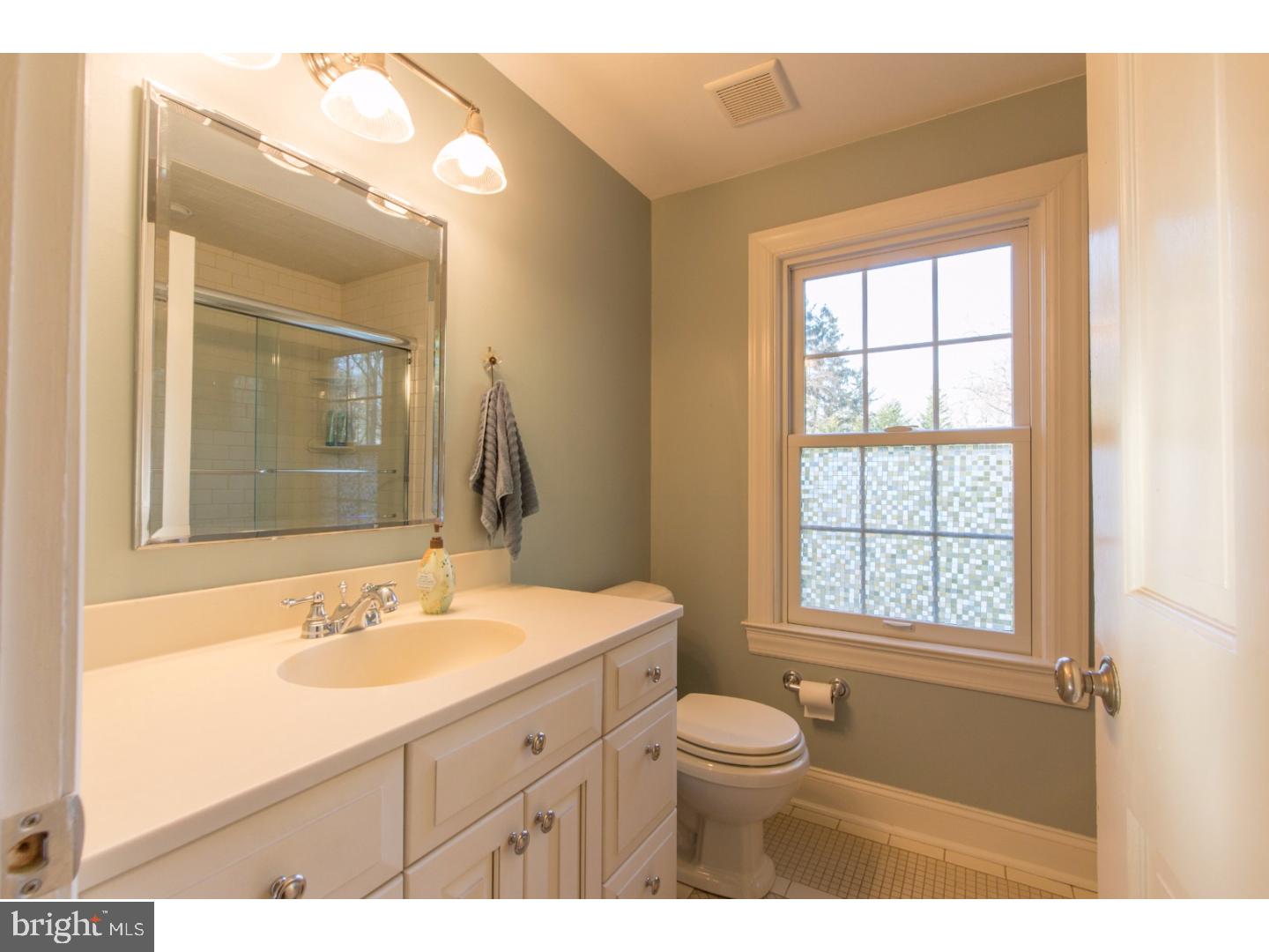 1206 Evergreen Road Yardley, PA 19067 - Photo 16 of 25 Gallery Image 16