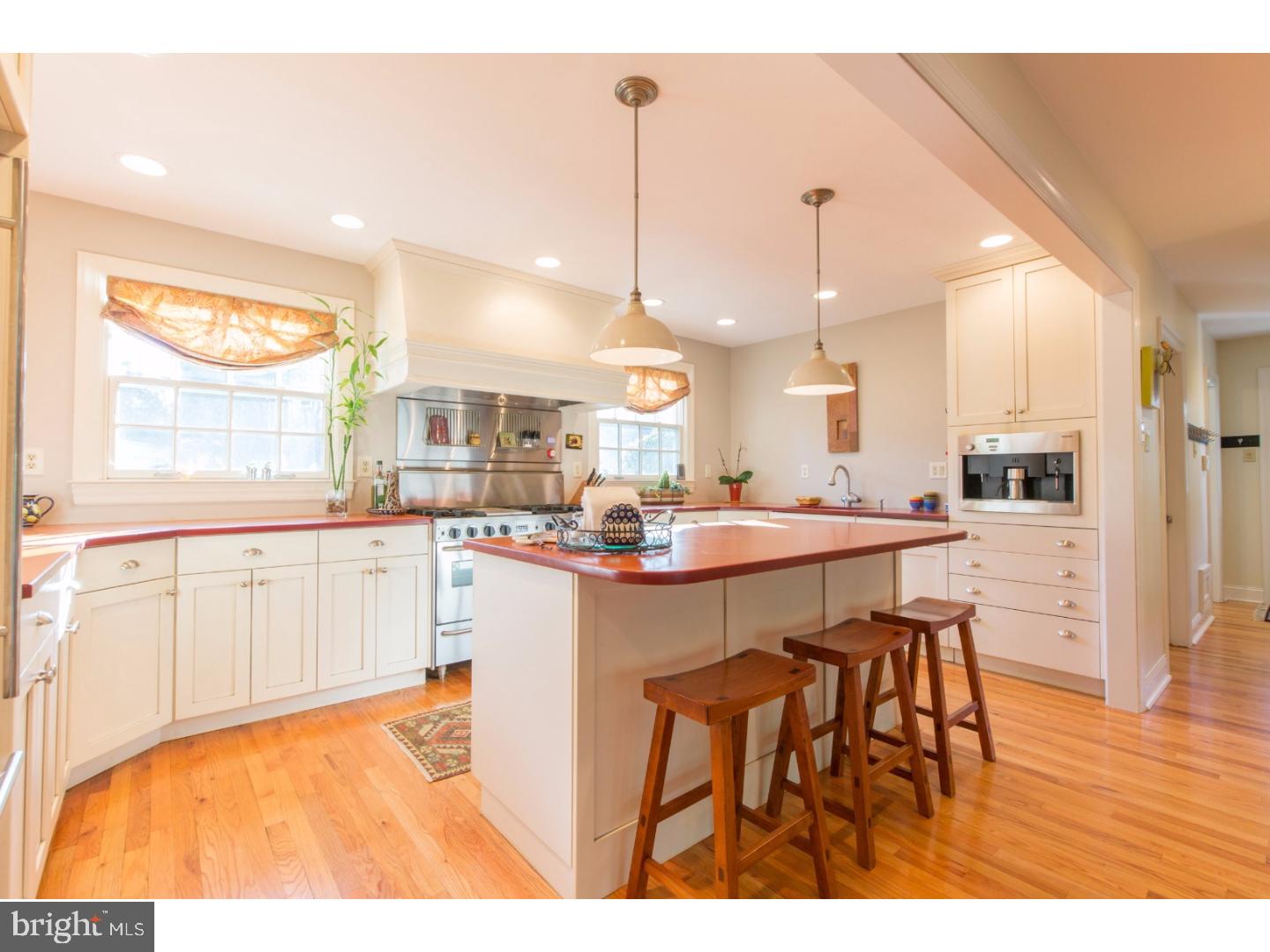 1206 Evergreen Road Yardley, PA 19067 - Photo 9 of 25 Gallery Image 9