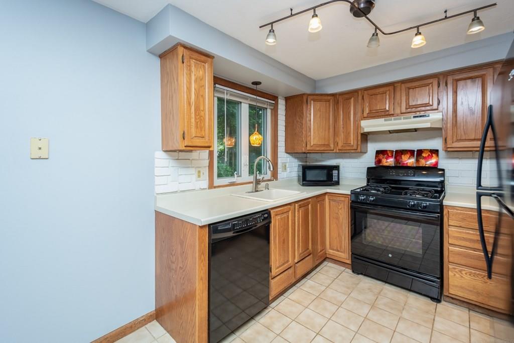 14 Samoset Road Worcester, MA 01604 - Photo 11 of 27 Gallery Image 11
