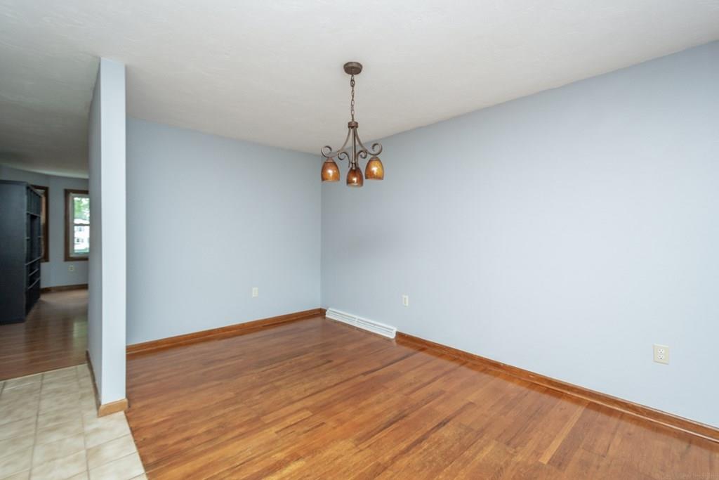 14 Samoset Road Worcester, MA 01604 - Photo 8 of 27 Gallery Image 8