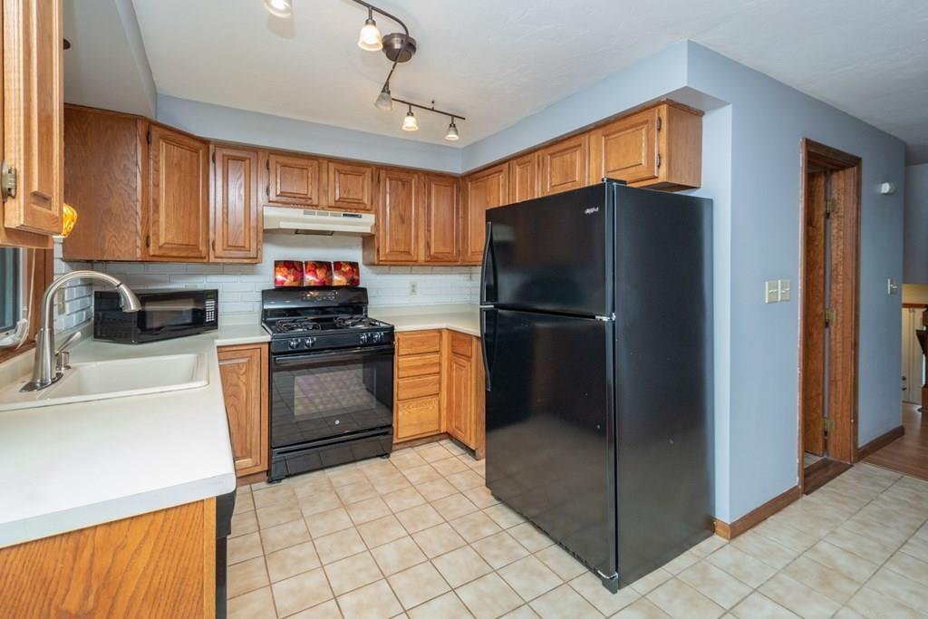 14 Samoset Road Worcester, MA 01604 - Photo 10 of 27 Gallery Image 10
