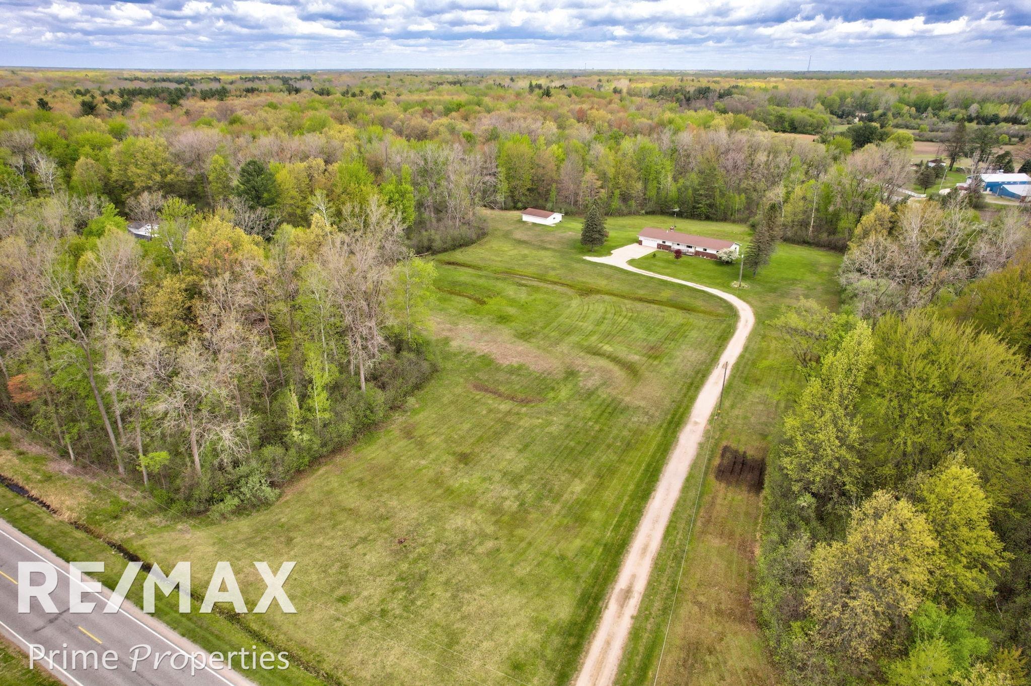 4301 Curtis Road Birch Run, MI 48415 - Photo 46 of 59 50208296-6c3c277e-b001-4c78-bf2f-b22e9fd08161.JPG
