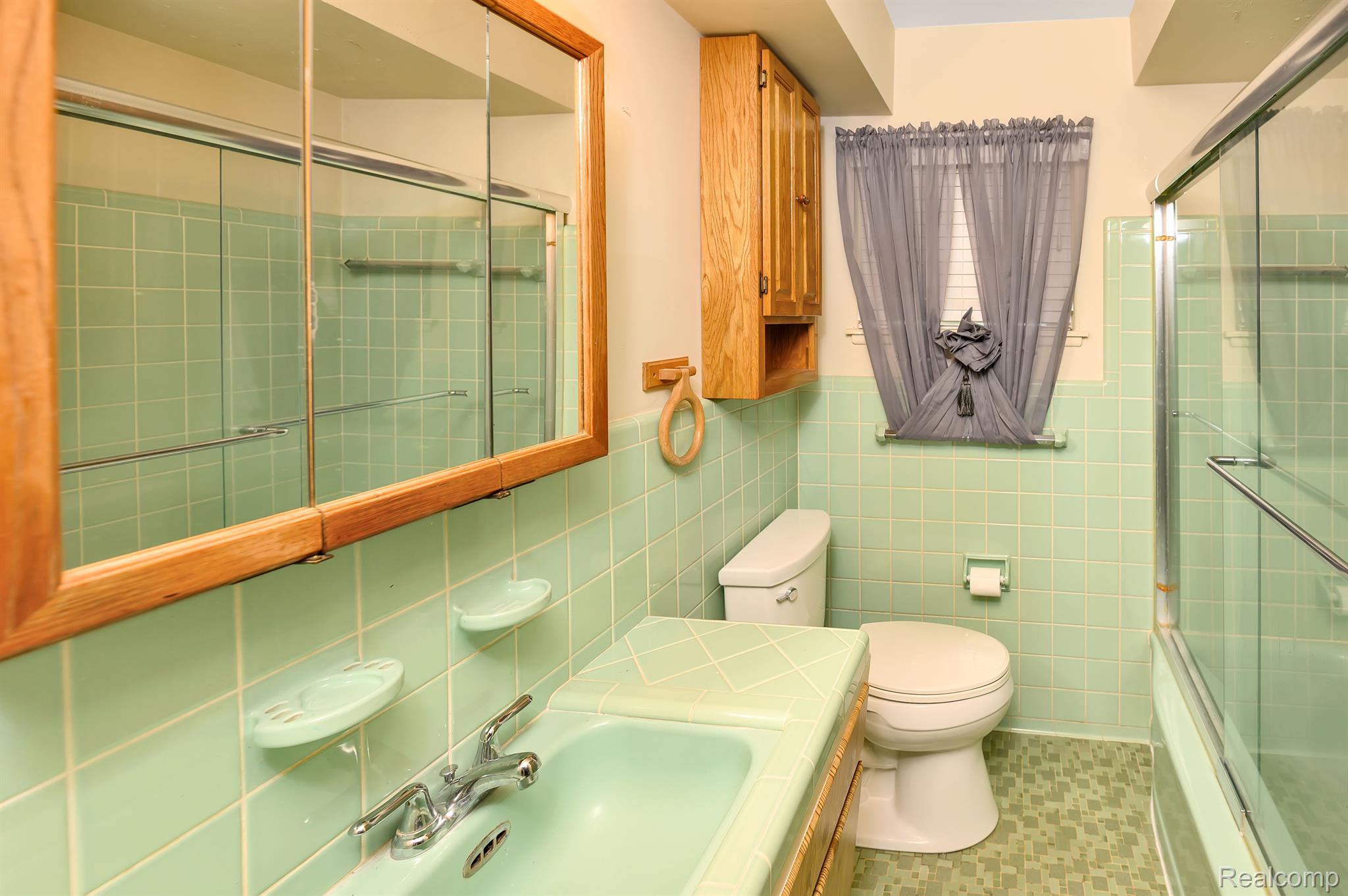 17202 Inkster Road Redford, MI 48240 - Photo 16 of 24