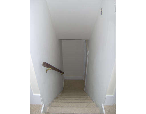 187 Robin Hill Road Chelmsford, MA 01824 - Photo 17 of 25 Gallery Image 17