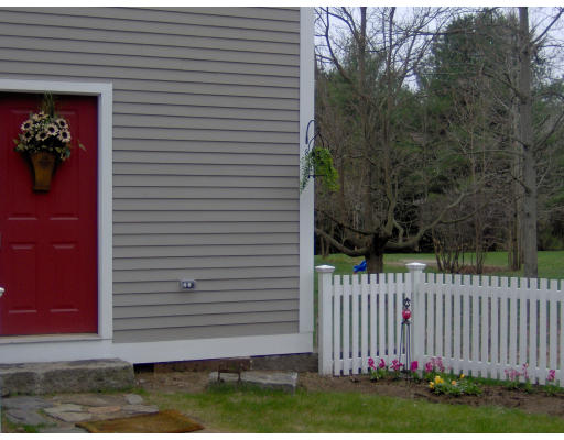 187 Robin Hill Road Chelmsford, MA 01824 - Photo 21 of 25 Gallery Image 21