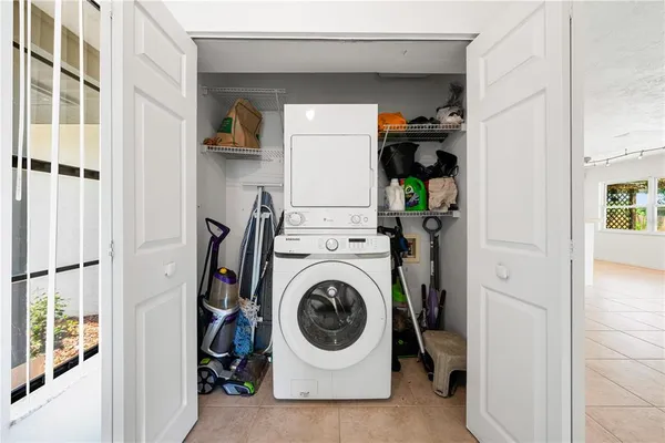 $2,650 | 3709 Alden Way, Sarasota, FL 34232