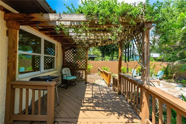 $2,650 | 3709 Alden Way, Sarasota, FL 34232