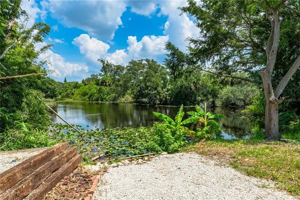 $2,650 | 3709 Alden Way, Sarasota, FL 34232