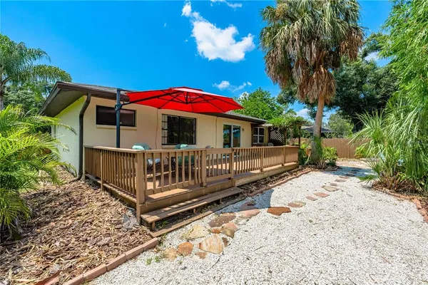 $2,650 | 3709 Alden Way, Sarasota, FL 34232