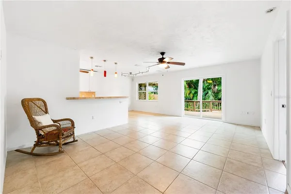 $2,650 | 3709 Alden Way, Sarasota, FL 34232