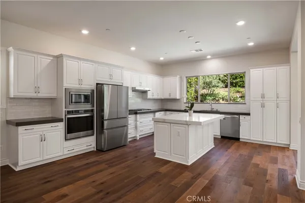 $1,975,000 | 1999 Aliso Peak Way, Lake Forest, CA 92610