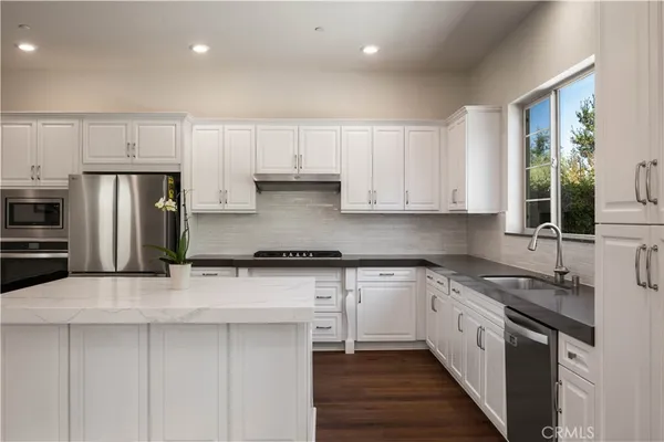 $1,975,000 | 1999 Aliso Peak Way, Lake Forest, CA 92610