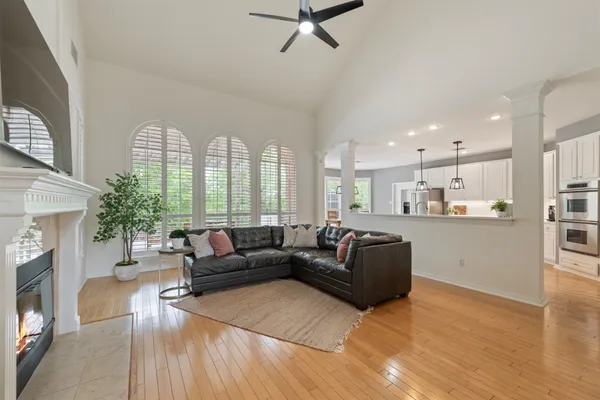 $768,800 | 9727 Cinnabar Trail, Austin, TX 78726
