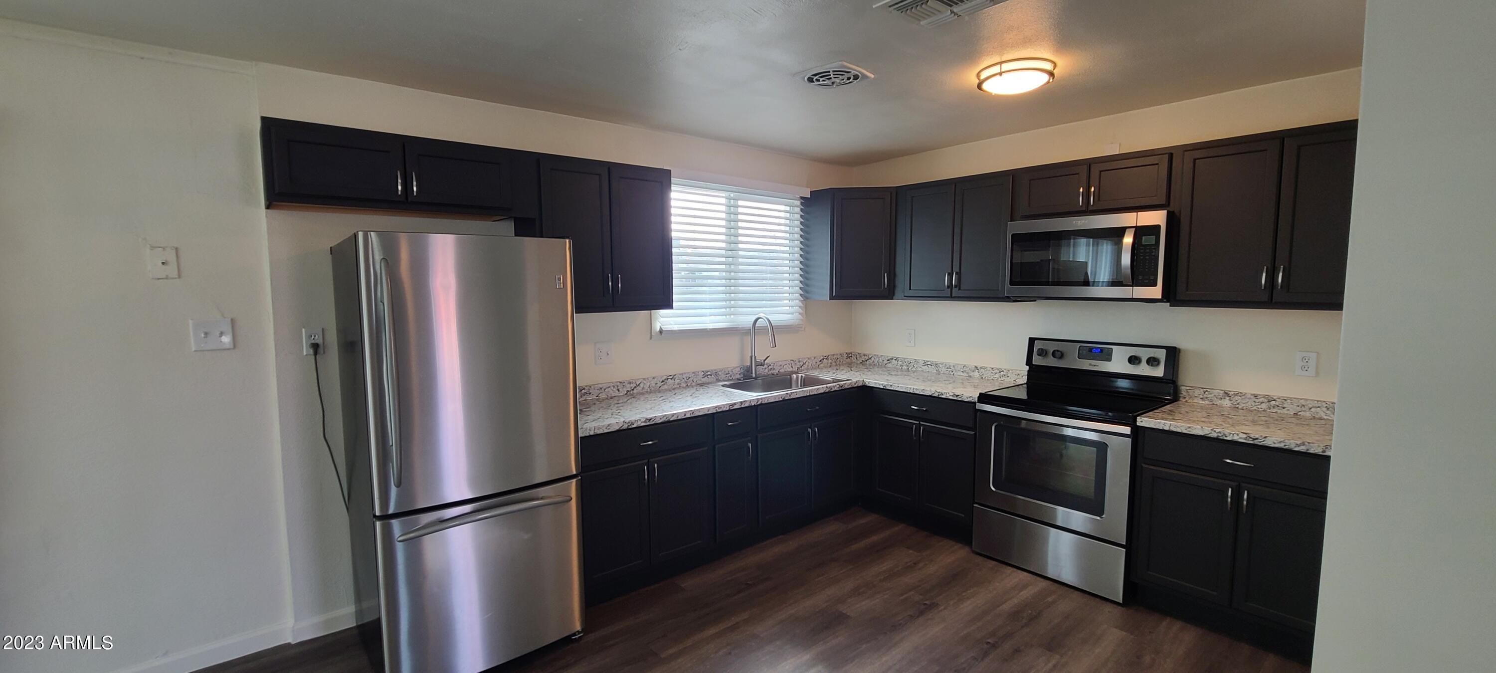 3907 West Osborn Road Phoenix, AZ 85019 - Photo 5 of 26 20230113_145550