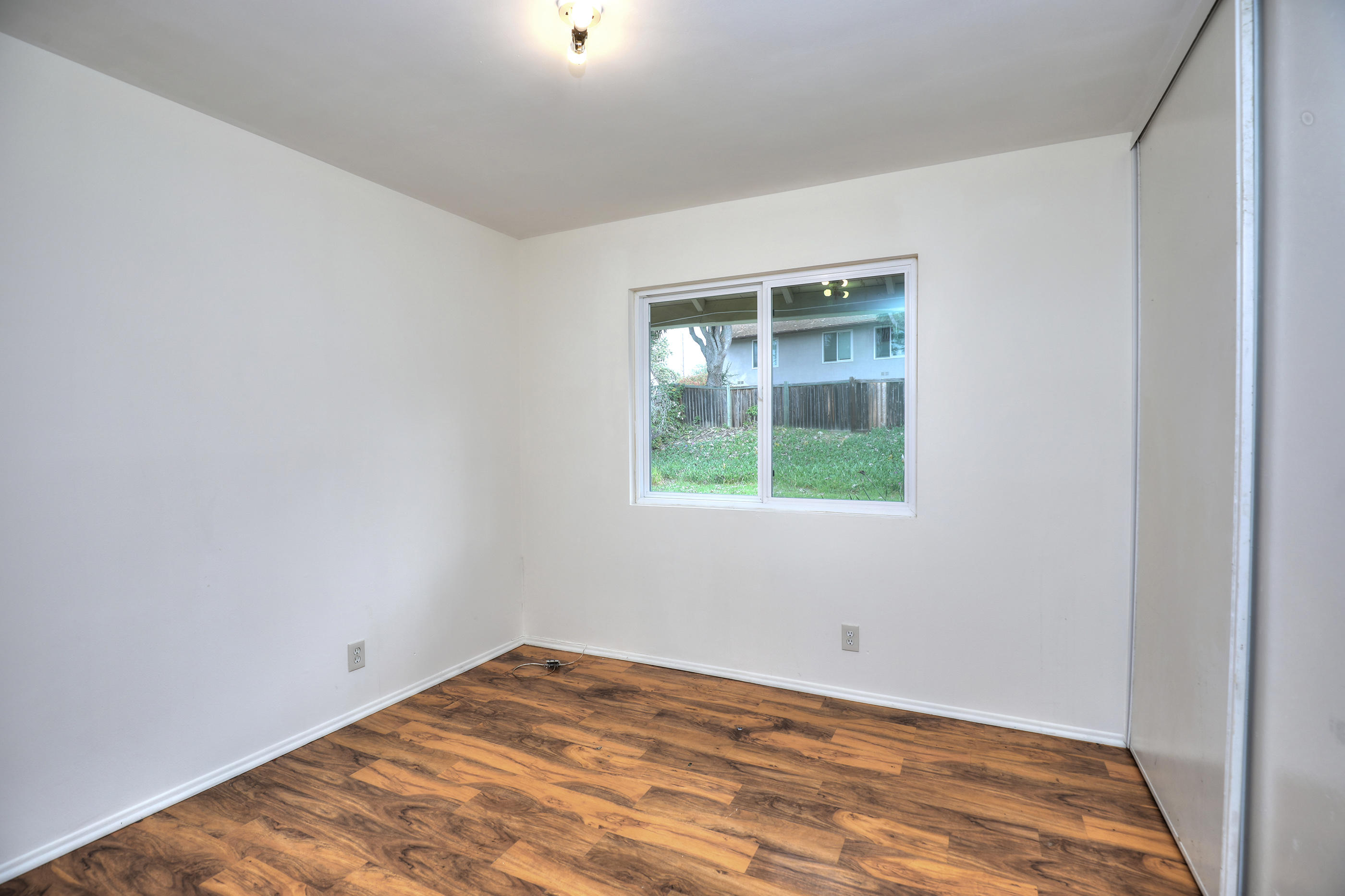 7320 Davenport Road Goleta, CA 93117 - Photo 9 of 18 an empty room with a window