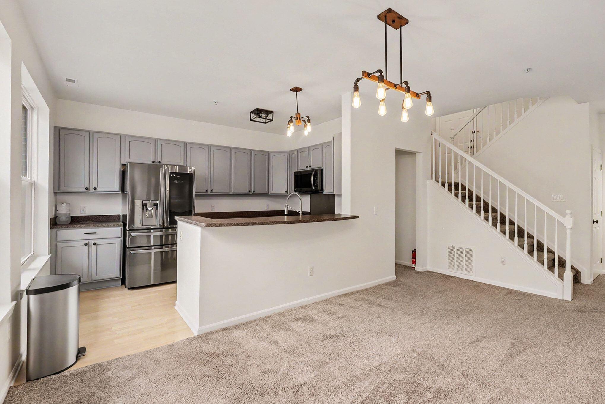 3157 Asher Road Ann Arbor, MI 48104 - Photo 13 of 36 011_file_5203