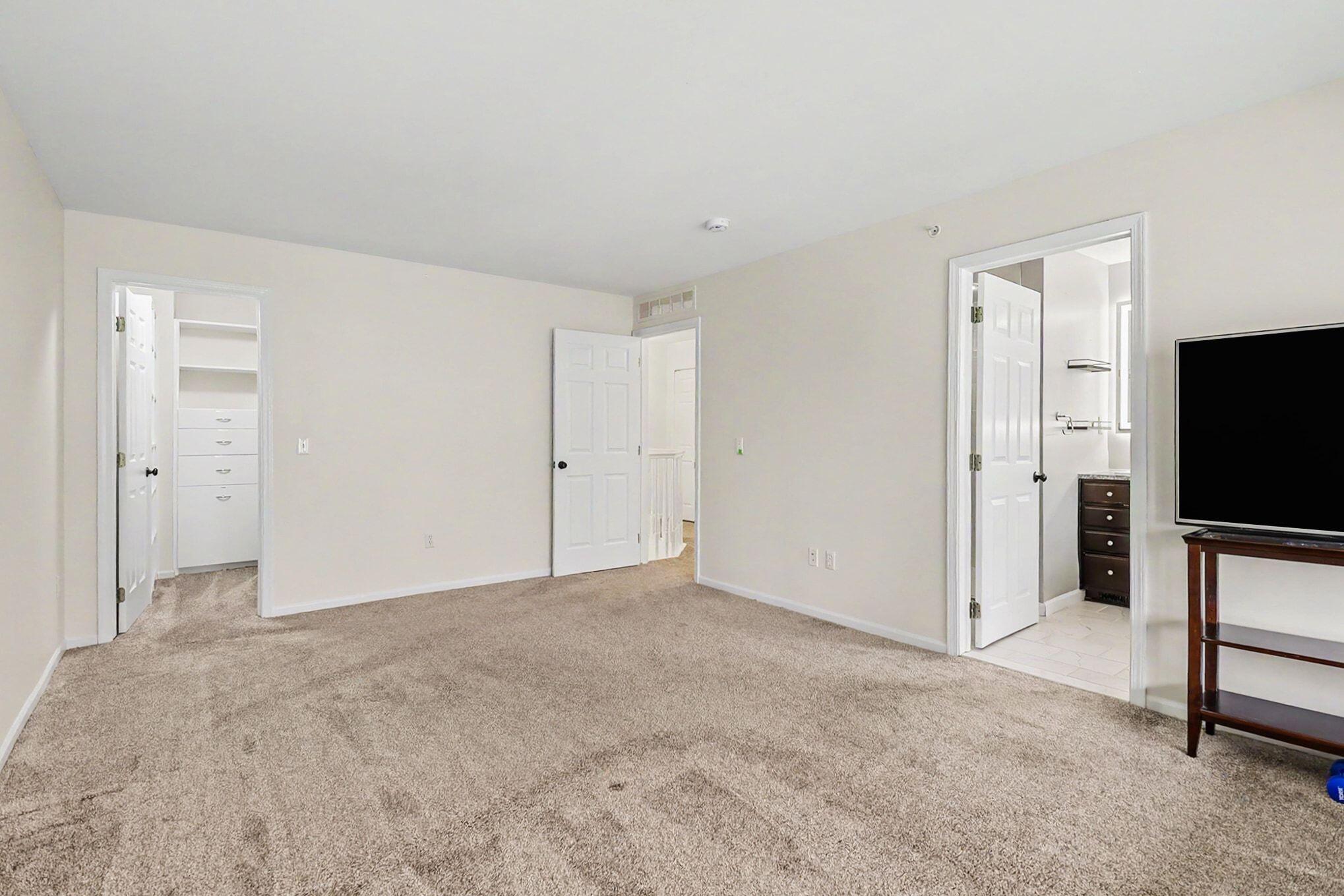 3157 Asher Road Ann Arbor, MI 48104 - Photo 24 of 36 021_file_4936