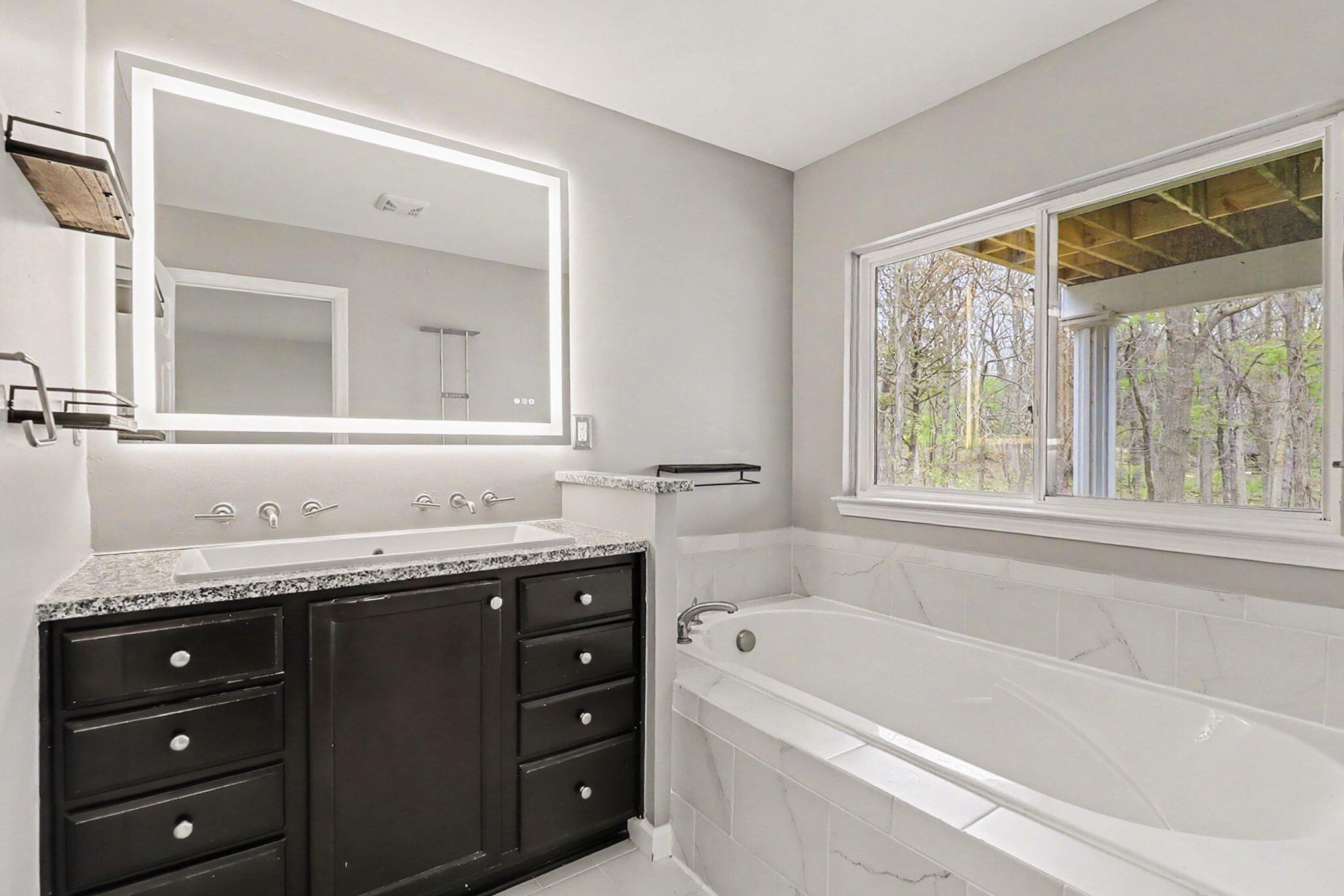 3157 Asher Road Ann Arbor, MI 48104 - Photo 28 of 36 027_file_2825