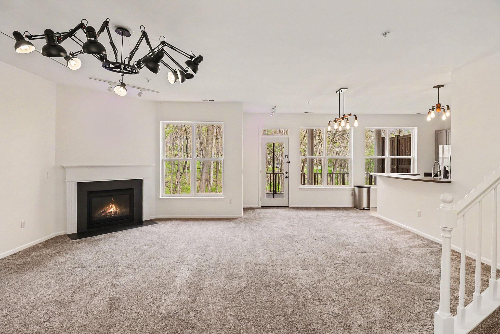 3157 Asher Road Ann Arbor, MI 48104 - Photo 6 of 36 006_file_5691