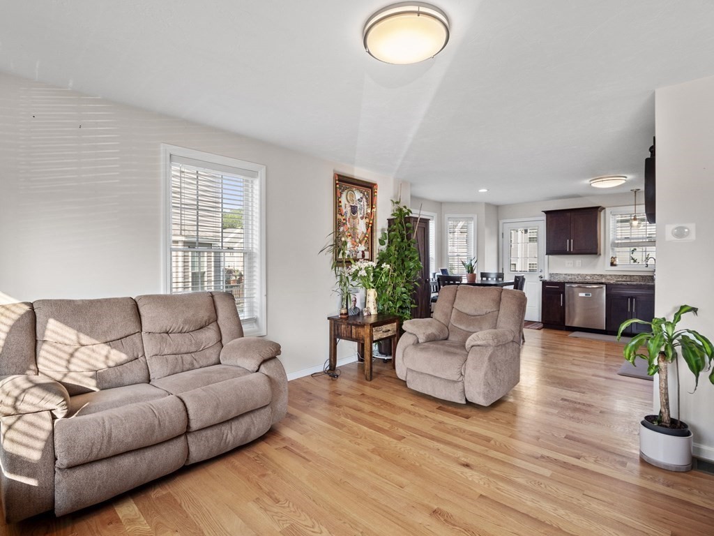 27 Riley Road, Unit 27 Tyngsborough, MA 01879 - Photo 8 of 37 Gallery Image 8