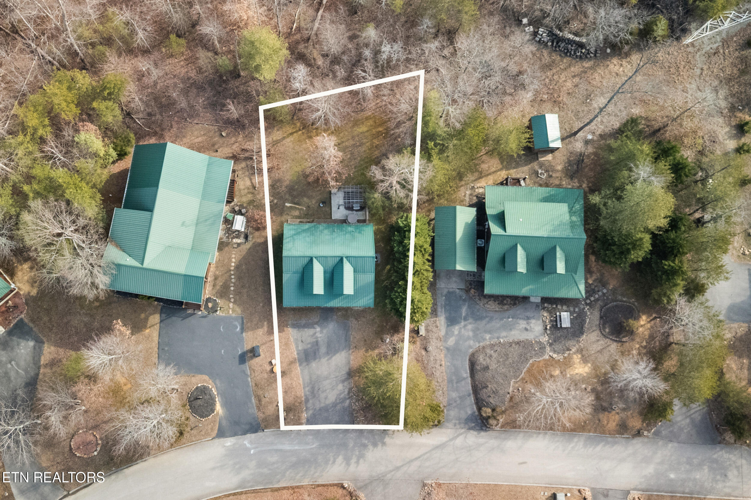 2756 Murray Ridge Road Sevierville, TN 37876 - Photo 2 of 27 Drone pic