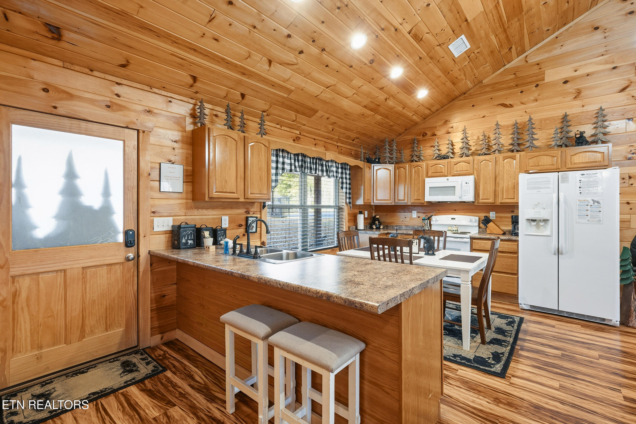 2756 Murray Ridge Road Sevierville, TN 37876 - Photo 6 of 27 Kitchen