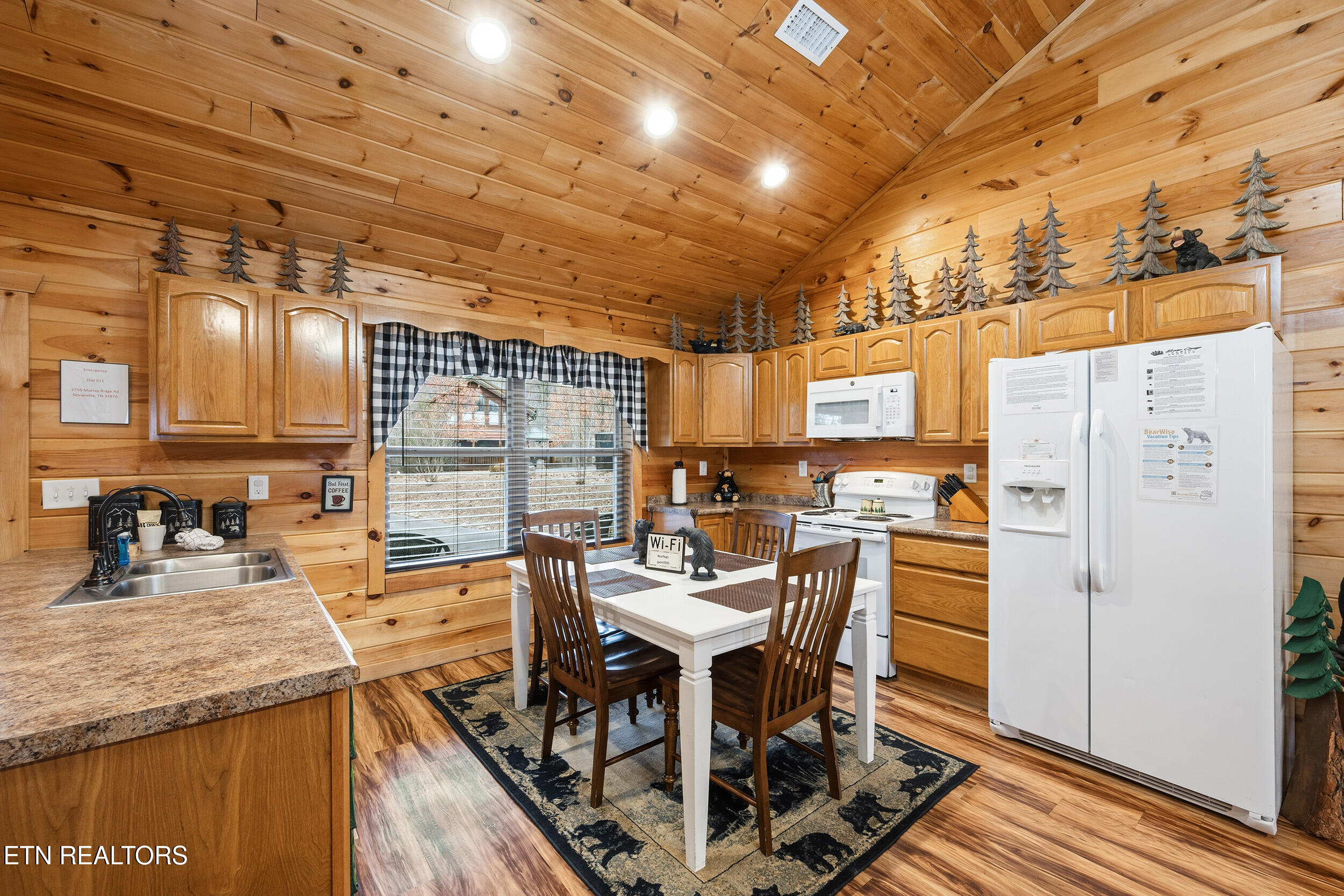 2756 Murray Ridge Road Sevierville, TN 37876 - Photo 7 of 27 Kitchen