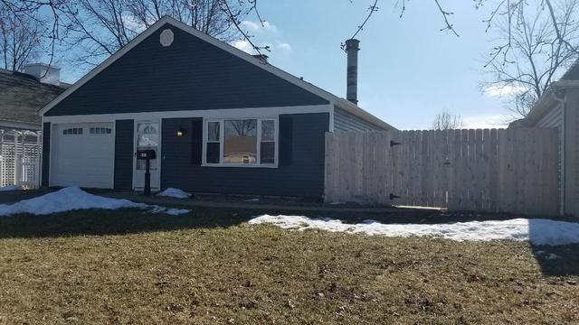 133 Heathgate Road Montgomery, IL 60538 - Photo 2 of 34 a backyard of a house