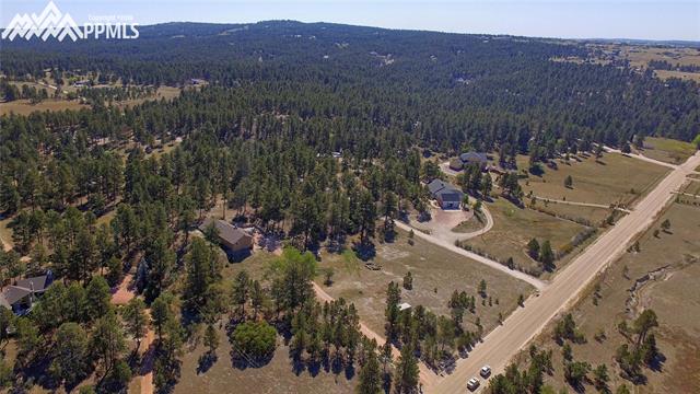 12175 Howells Road Colorado Springs, CO 80908 - Photo 5 of 36