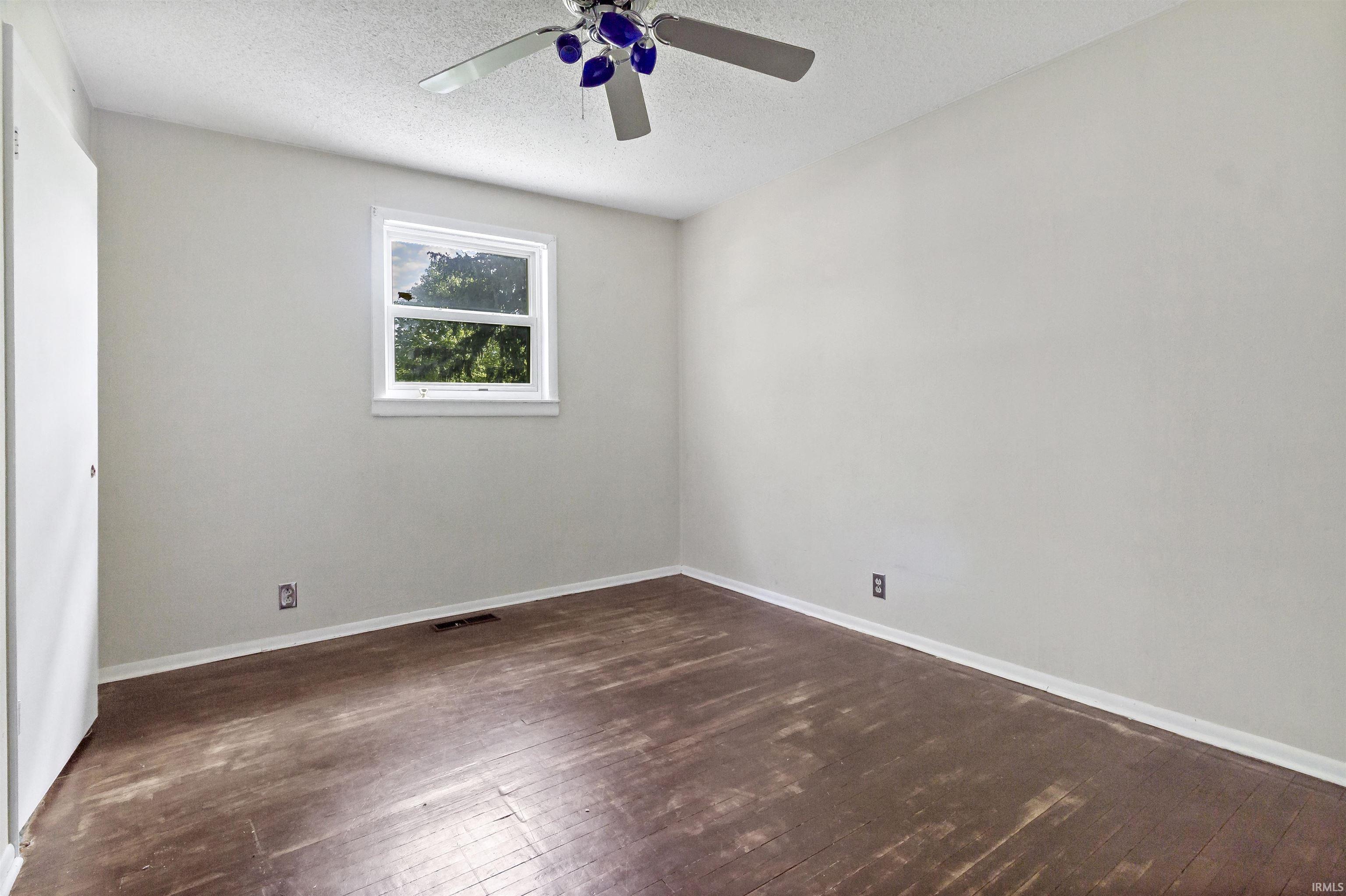 102 East Main Street Fairmount, IN 46928 - Photo 13 of 21