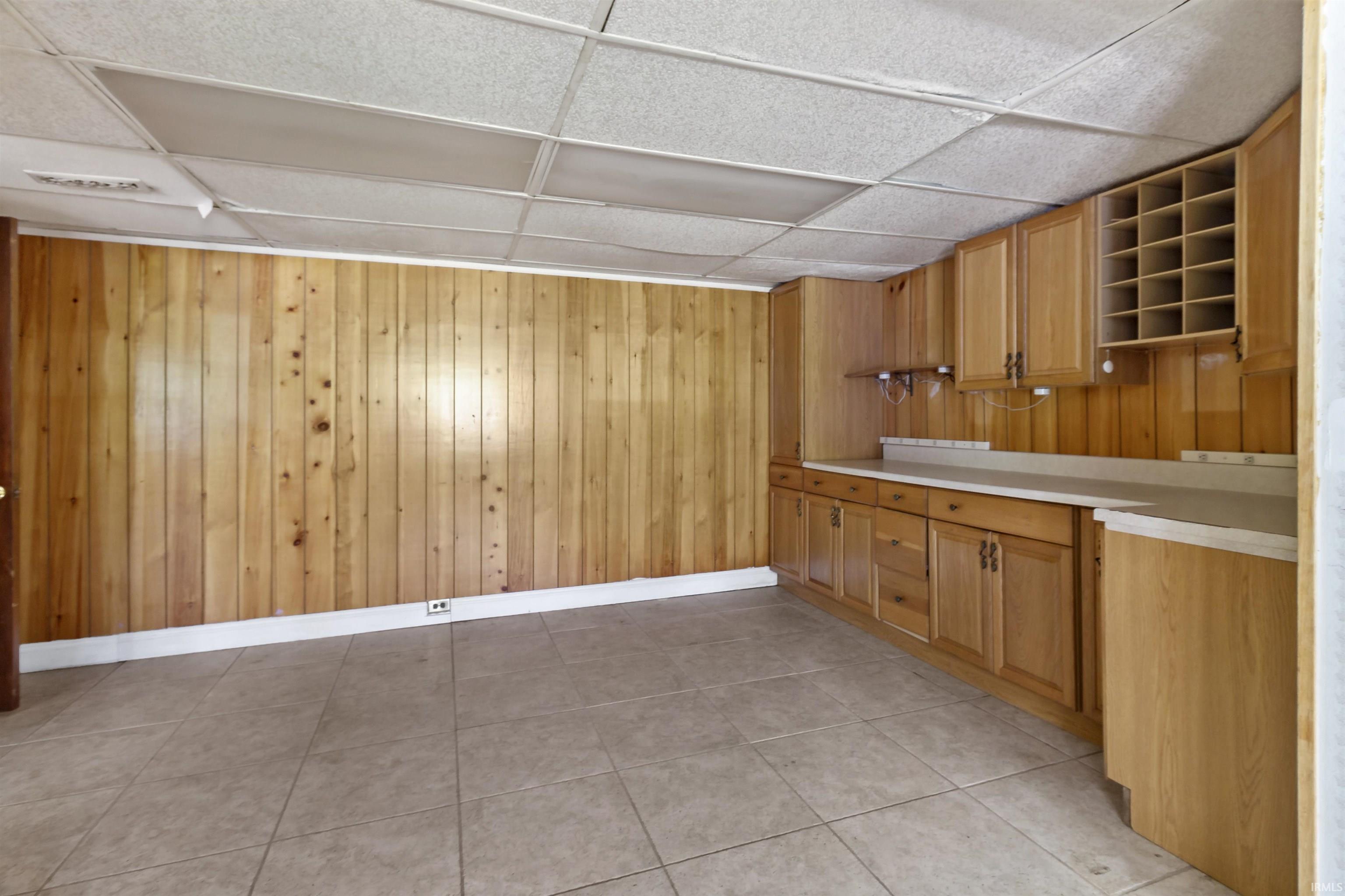 102 East Main Street Fairmount, IN 46928 - Photo 8 of 21