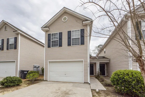 $2,000 | 1218 Vistiana Drive, North Charleston, SC 29420