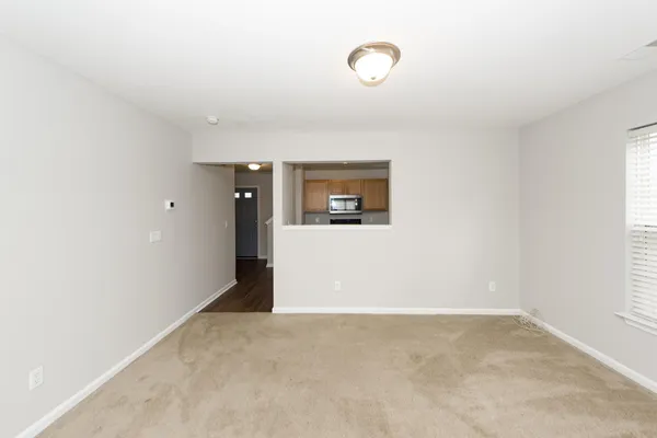 $2,000 | 1218 Vistiana Drive, North Charleston, SC 29420