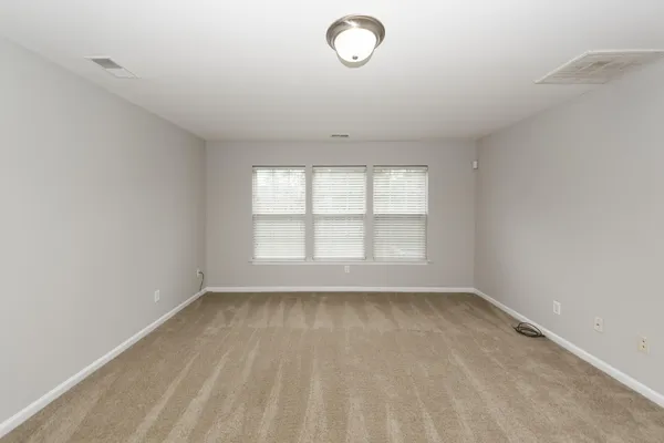 $2,000 | 1218 Vistiana Drive, North Charleston, SC 29420