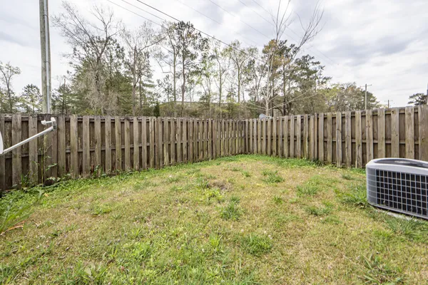 $2,000 | 1218 Vistiana Drive, North Charleston, SC 29420