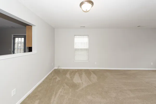 $2,000 | 1218 Vistiana Drive, North Charleston, SC 29420