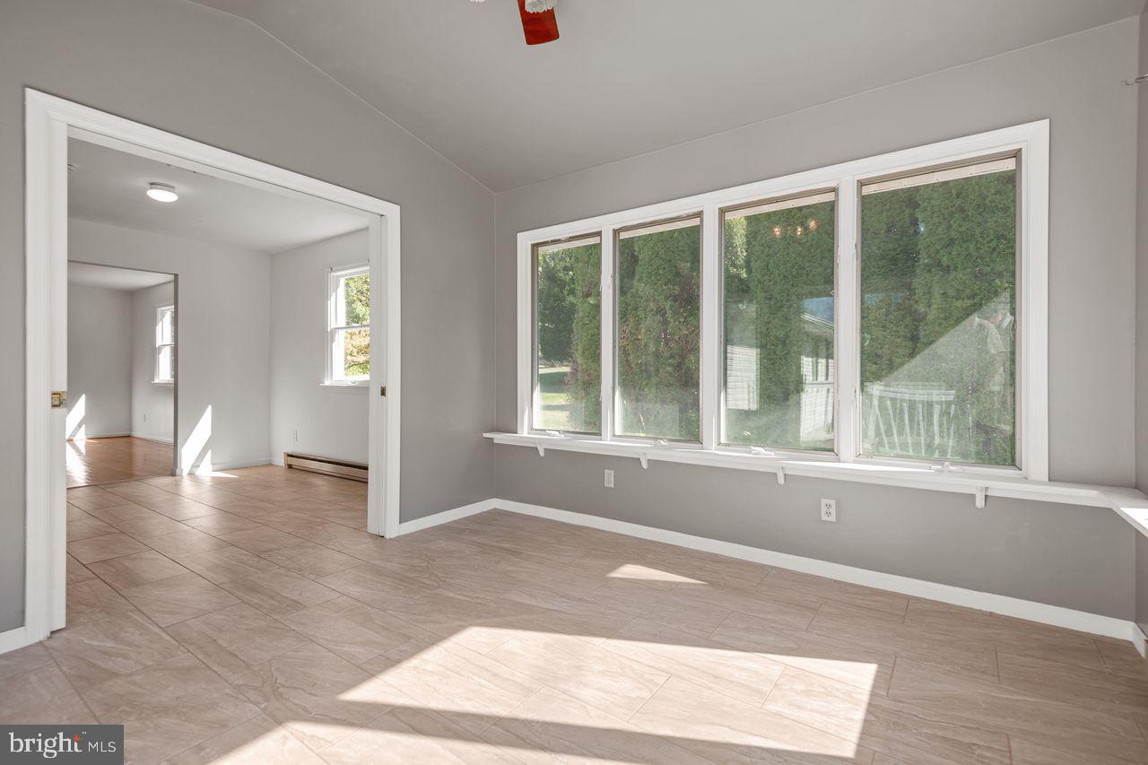 2492 Chestnut Road Elizabethtown, PA 17022 - Photo 12 of 28 Gallery Image 12